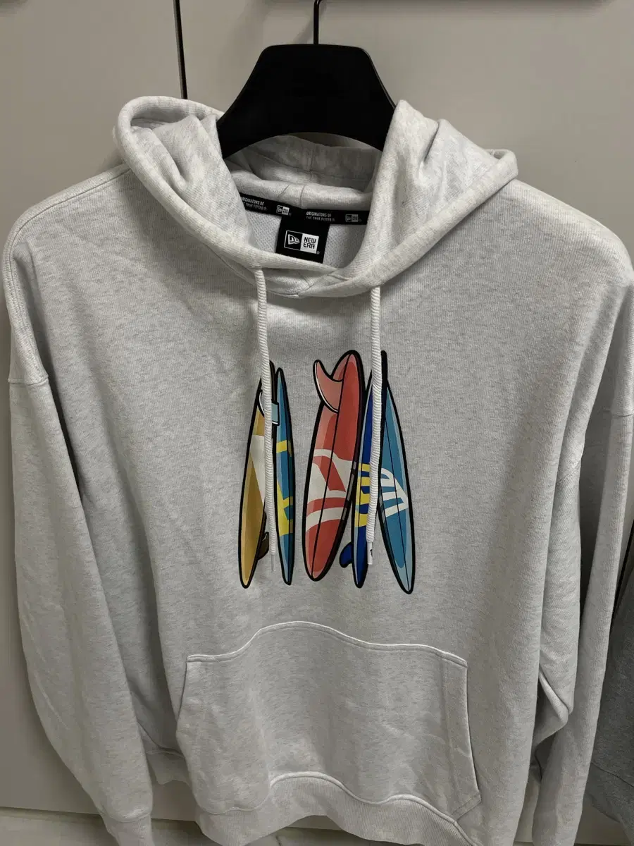 New Era Hoodie (L)