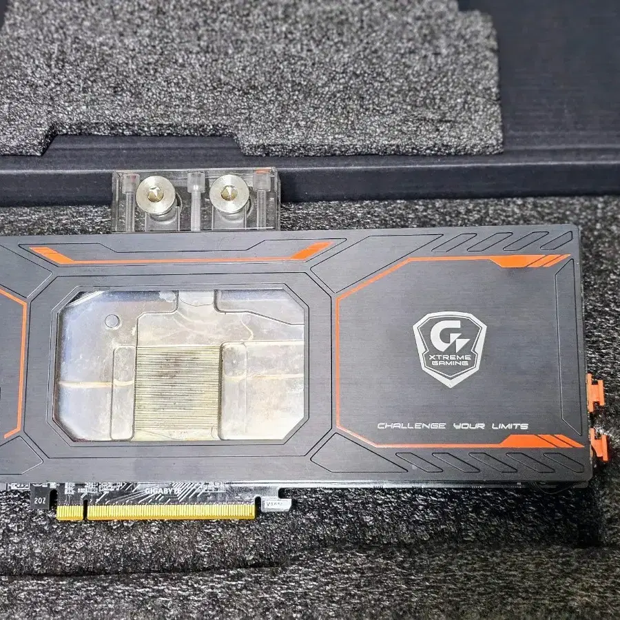 기가바이트 Geforce GTX1080 8GB 익스트림 워터포스