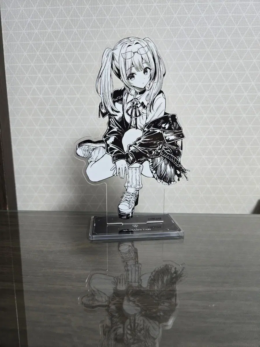 Stellar Live the Modern pop up Tabi Arahashi acrylic Stand