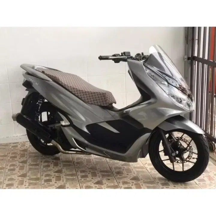 혼다 PCX125,150 커스텀튜닝 시트 2018~2024년