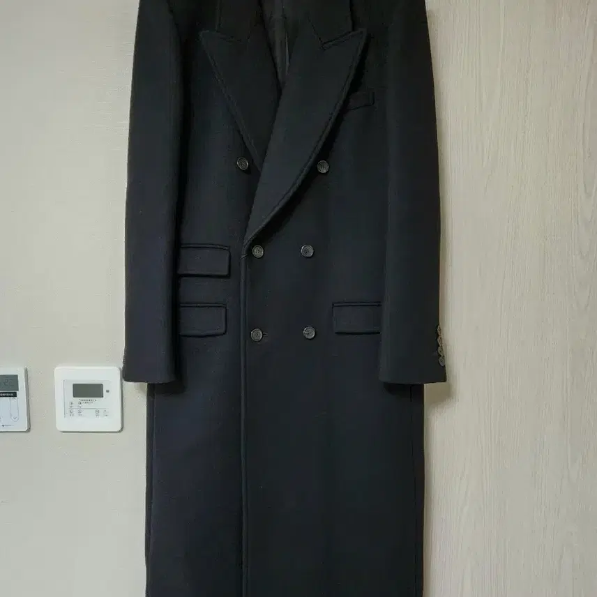 생로랑 컬렉션 견장 코트 유일매물 사진 3