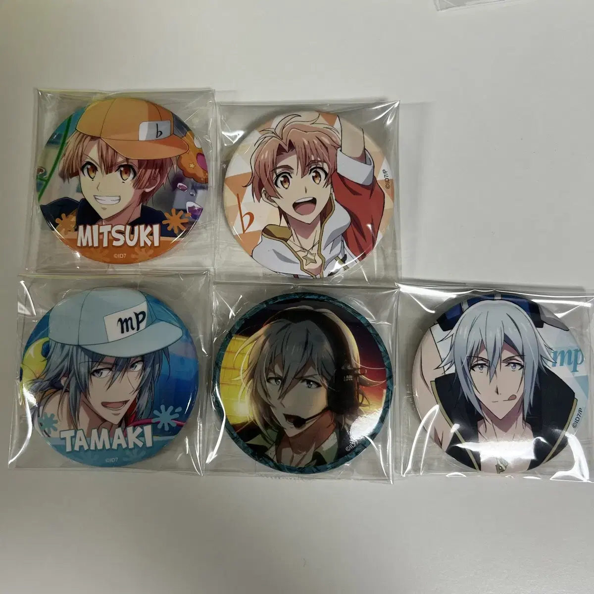 Nayeon Aidolishseven Mitsuki Tamaki Can Badges in Bulk