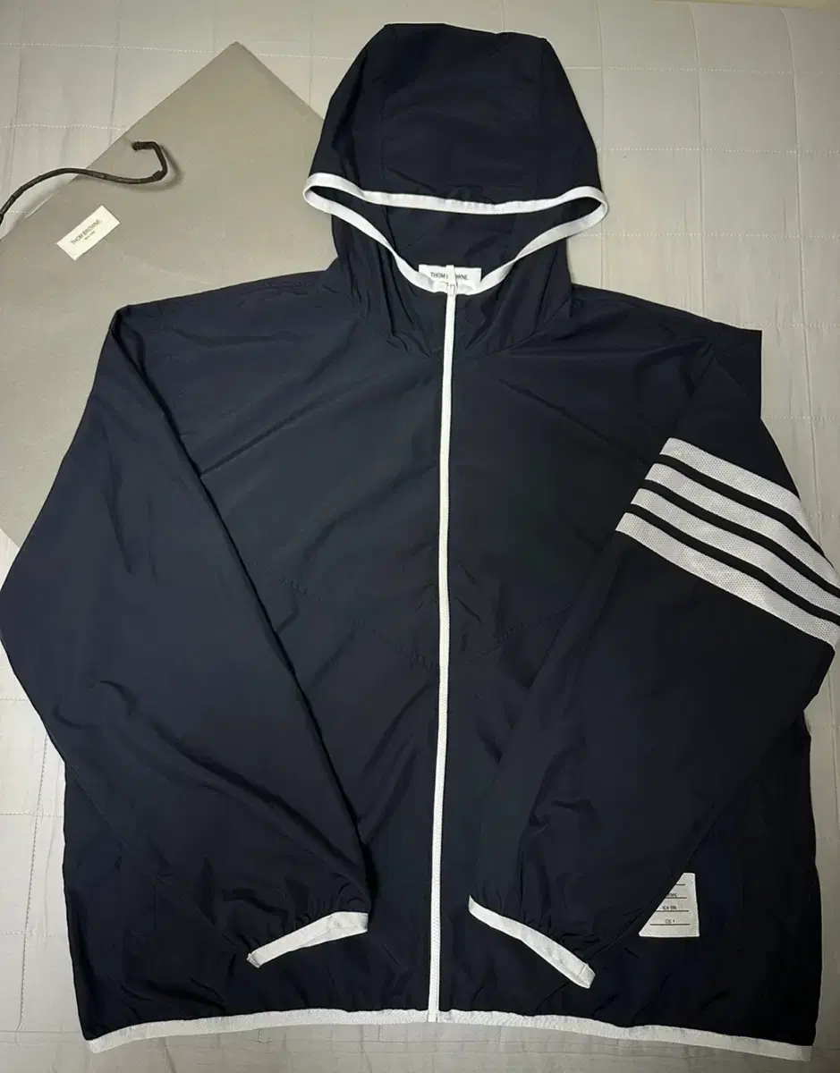 [Genuine/Mint Condition] Thom Browne Ripstop Windbreaker 23 Years Old Size 4