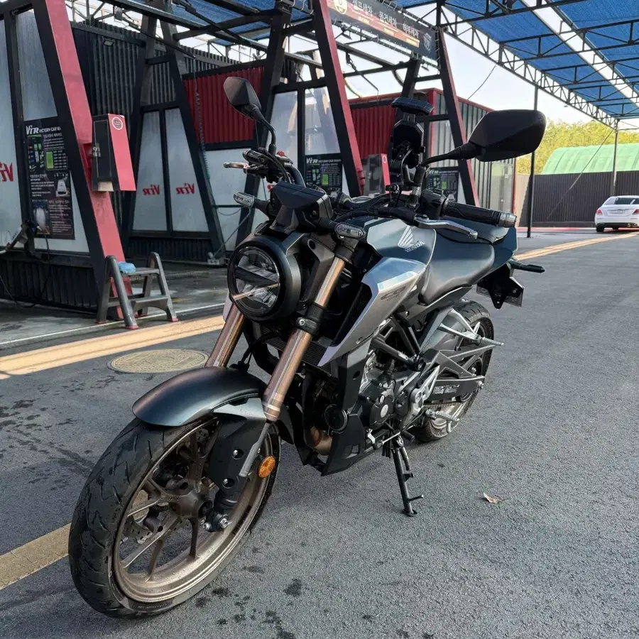 CB125R 2021년식 11000km 판매합니다