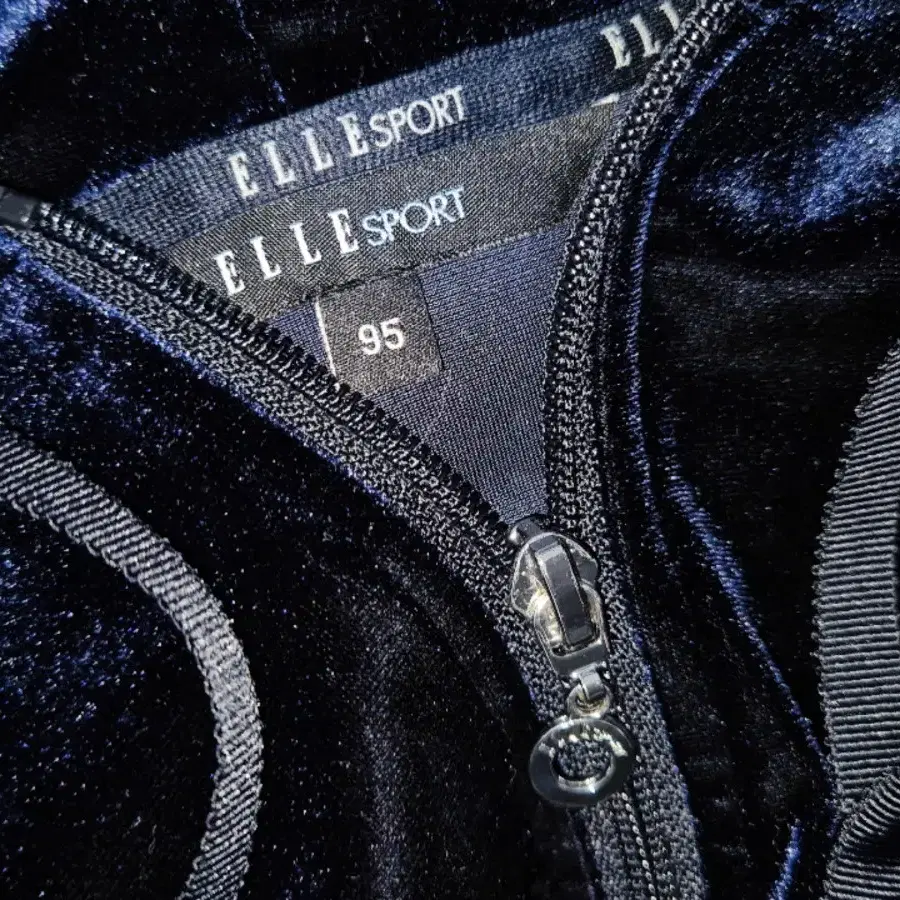 ELLE y2k velour hoodie zip-up