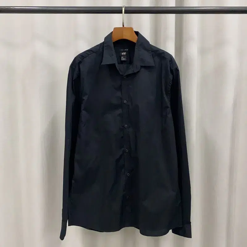 H&M Casual Black Long Sleeve Shirt 105 S03570