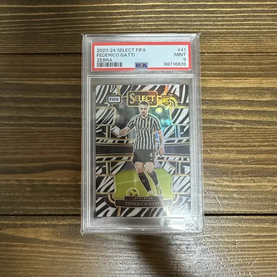 2023-24 파니니 셀렉트 FIFA 페데리코 가티 루키 /25 PSA9