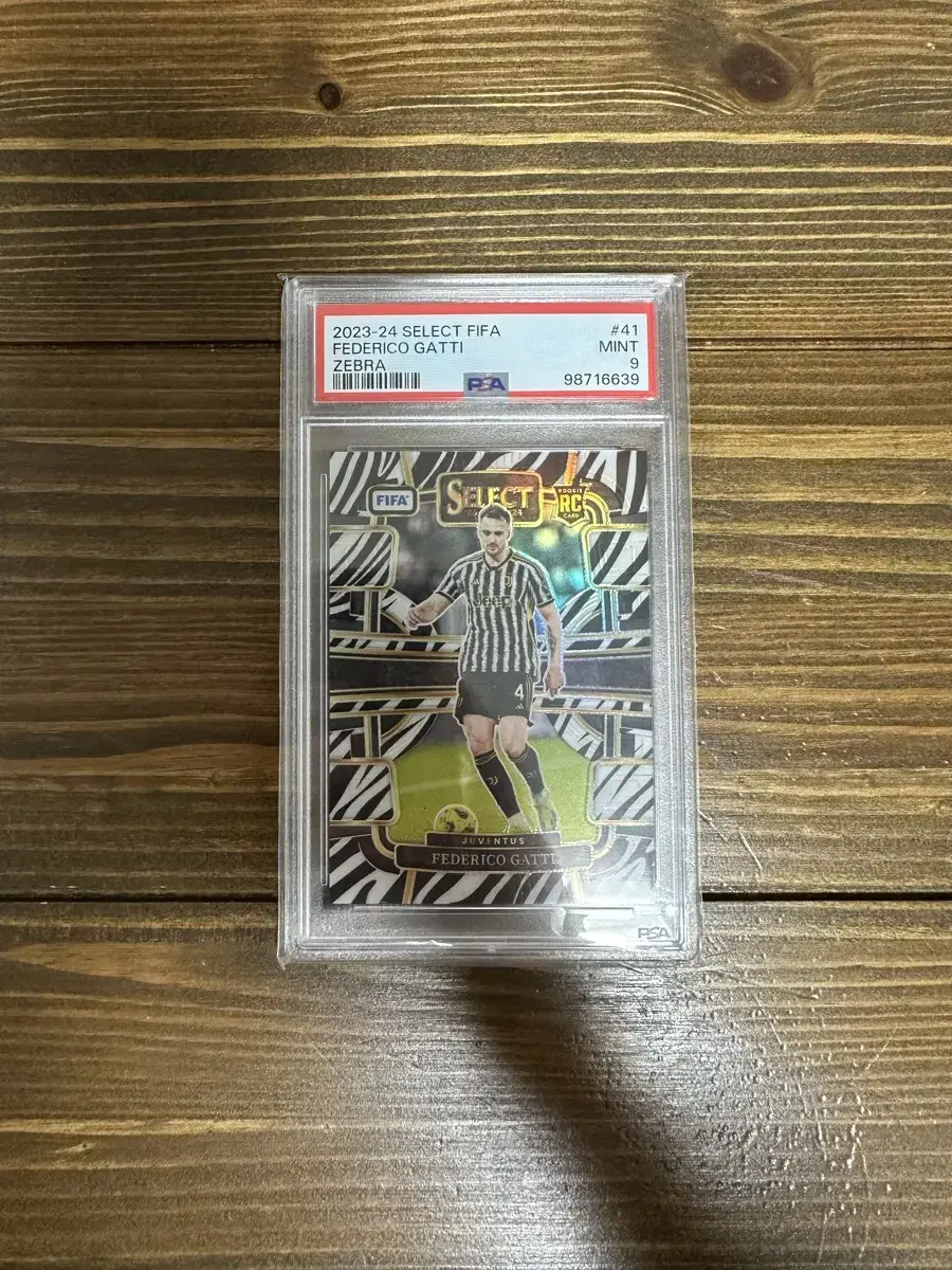 2023-24 파니니 셀렉트 FIFA 페데리코 가티 루키 /25 PSA9