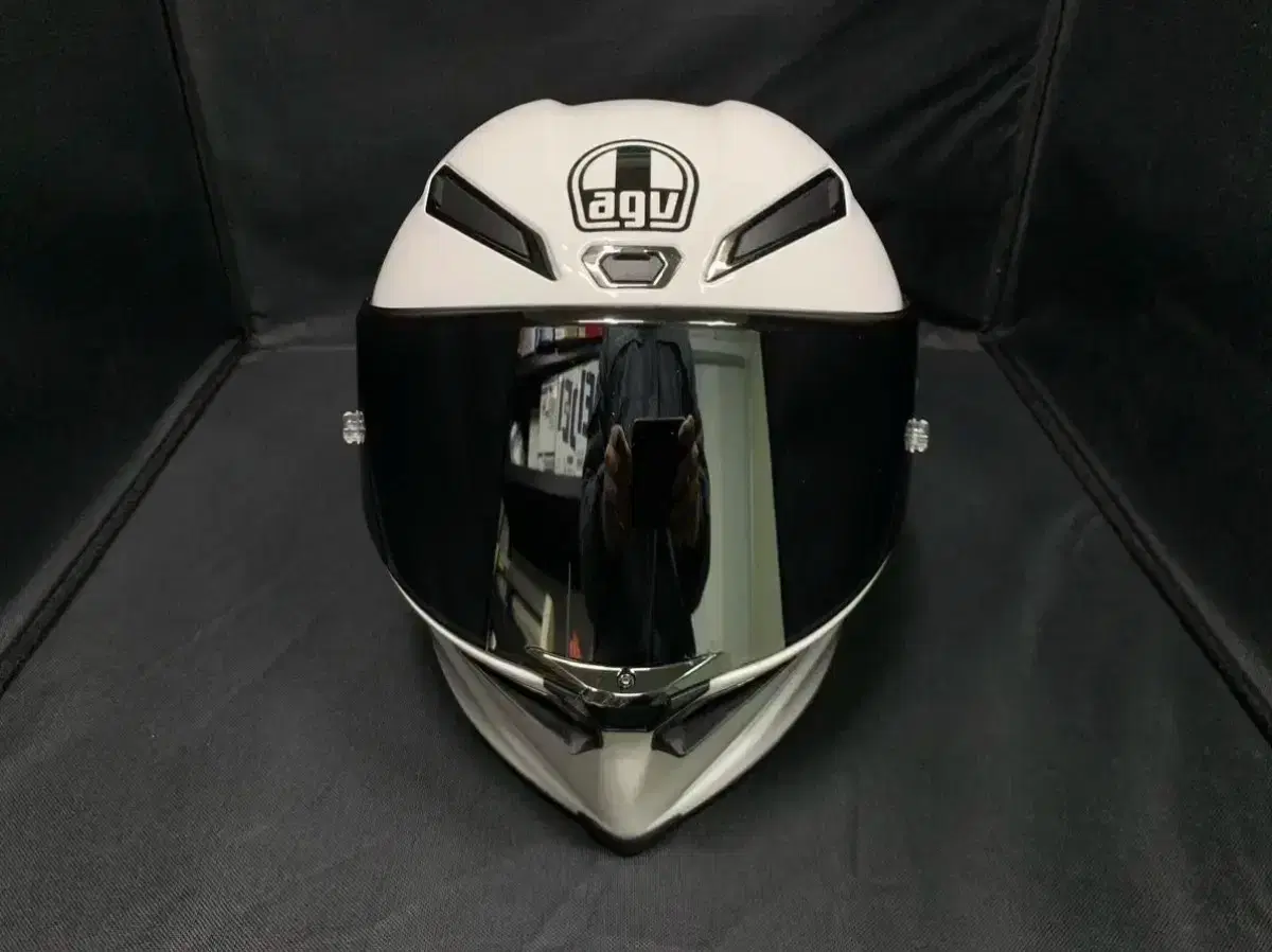 AGV PISTA GP R 프로젝트46 화이트 전문도색 피스타