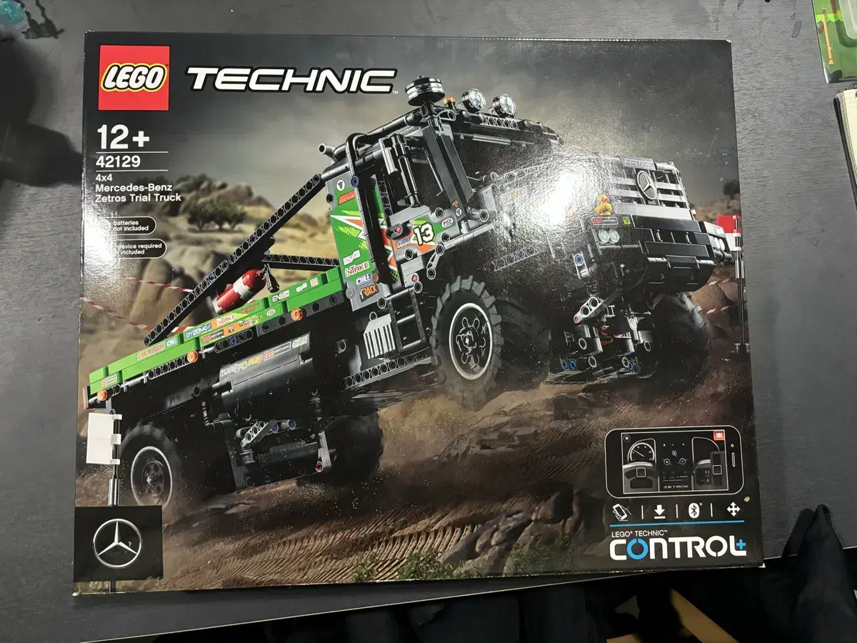 LEGO 42129 Technic 4x4 Mercedes-Benz Jetros Trial Truck