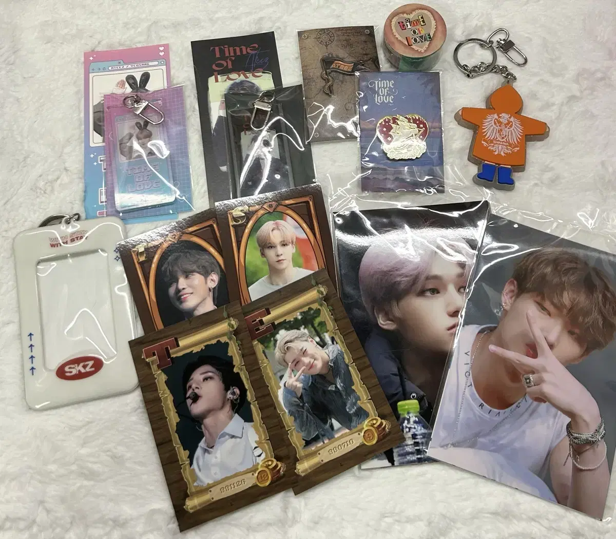 Sell male idol goods such as skz/ateez/shinhwa in bulk