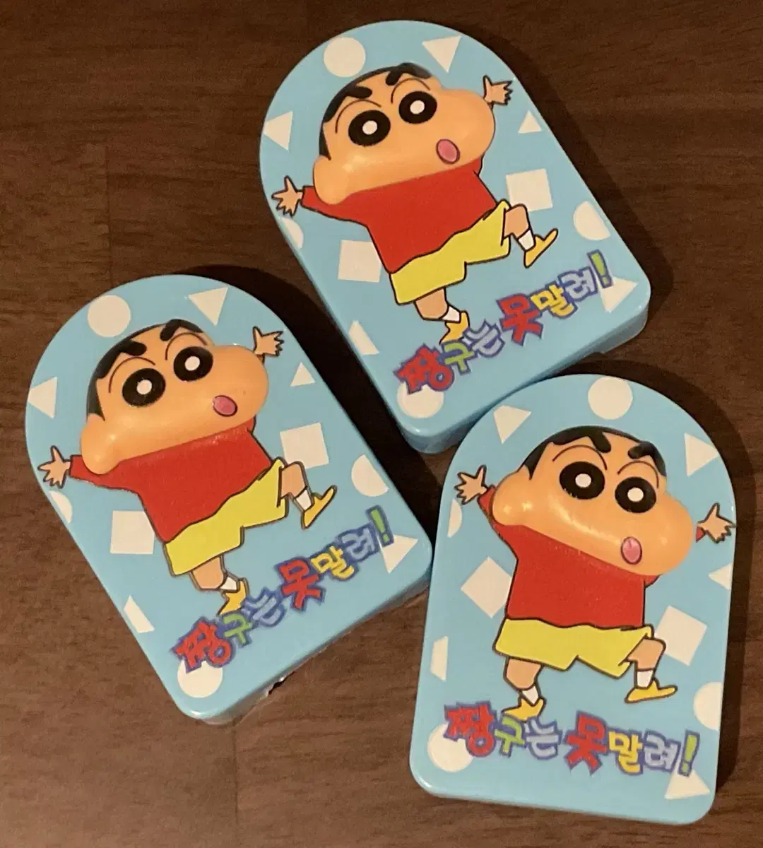 Bulk purchase of Crayon Shin-chan tin cases