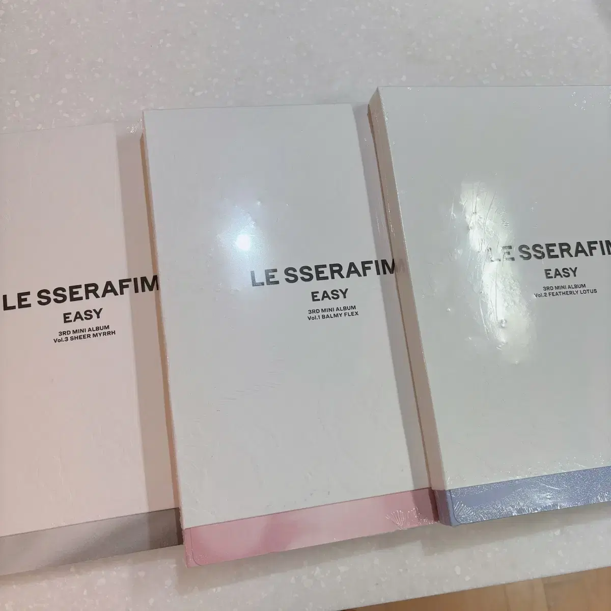 Le sserafim e.ji sealed album dispose of.