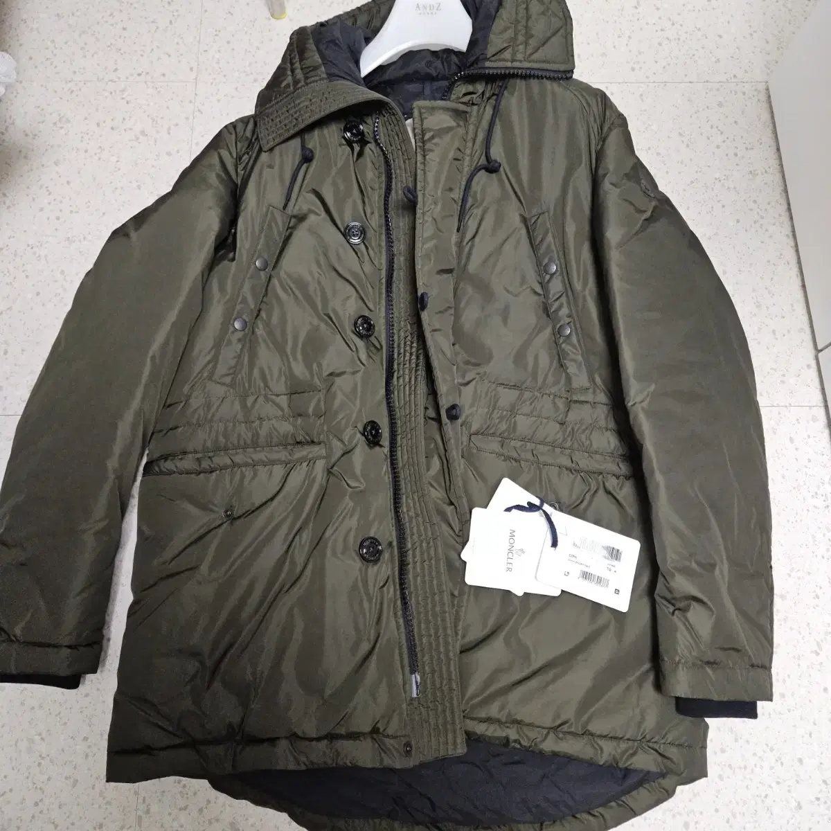 Moncler Dirk khaki size 4 sells