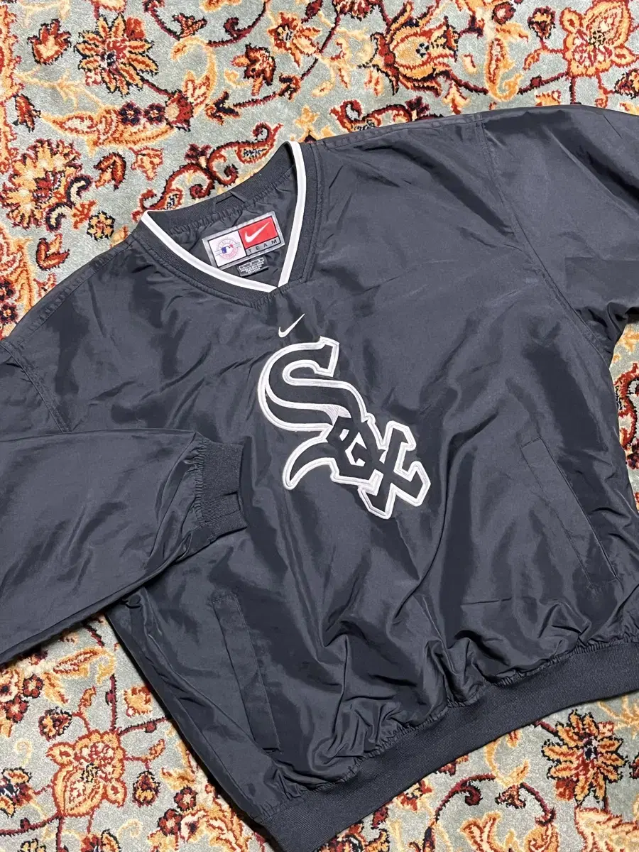 Nike Chicago White Sox Warm Up Shirt (L)