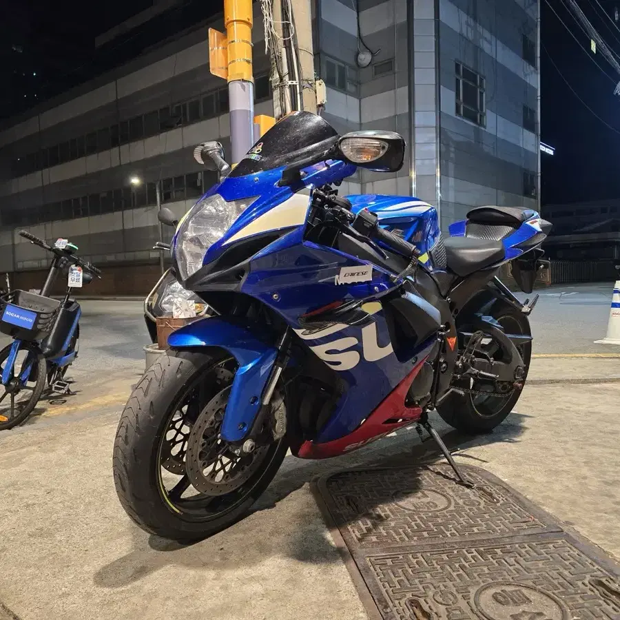 스즈키 gsx-r600 판매 및 대차 합니다