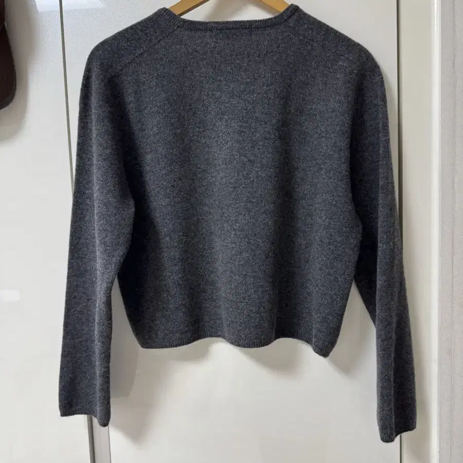 트로브 울 라운드 니트 Wool Round Knit