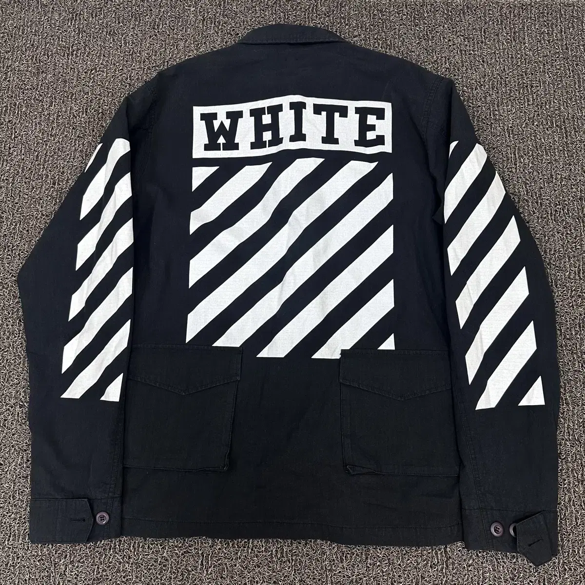 OFF WHITE 오프화이트 에로우 필드자켓 S