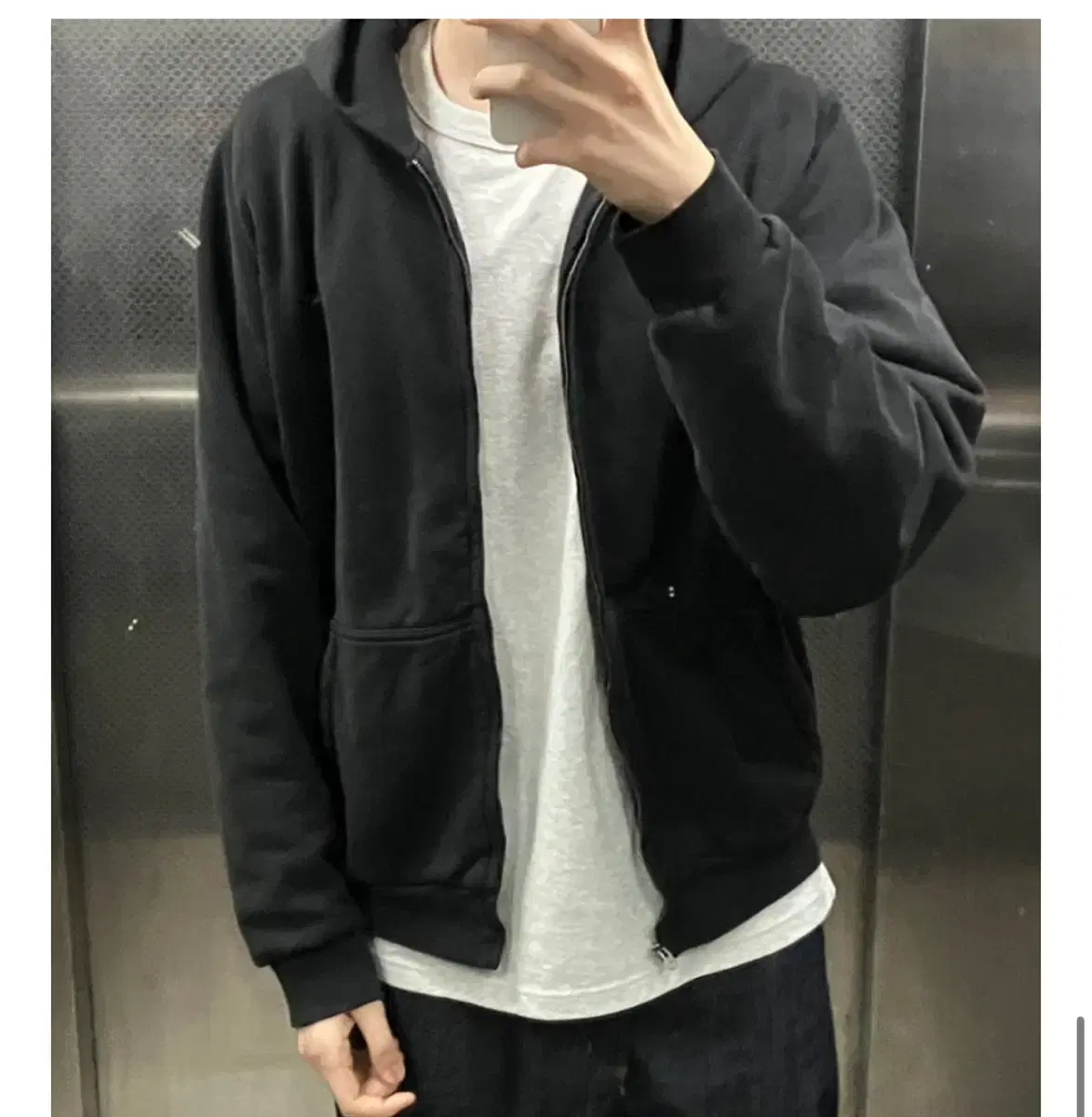 E.JI Gap Hood Zip Up