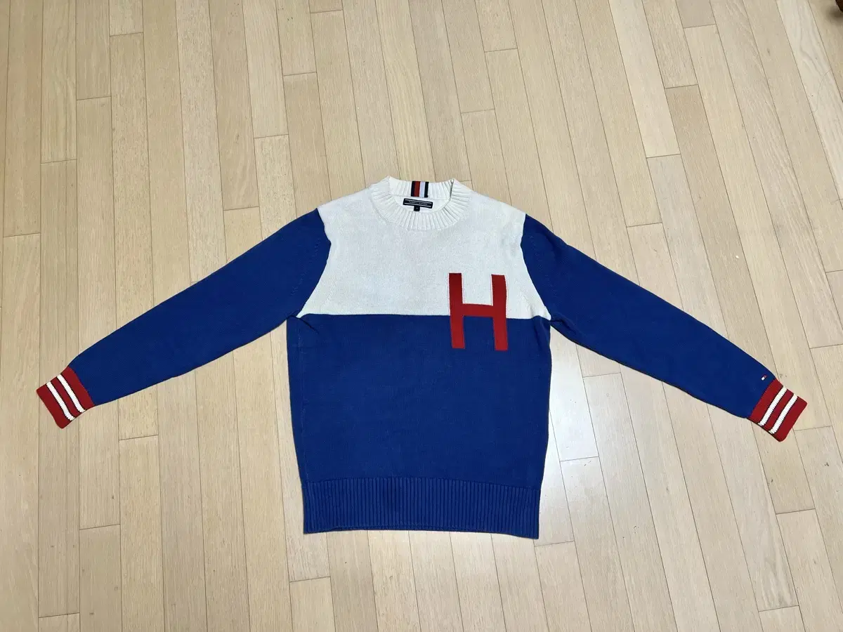 Tommy Hilfiger Knit M (100)