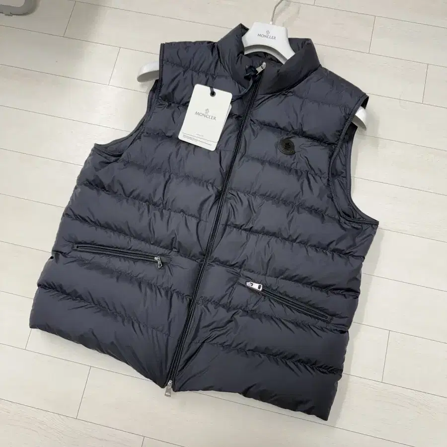 moncler LECHTAL 다운 베스트 (105) 6사이즈