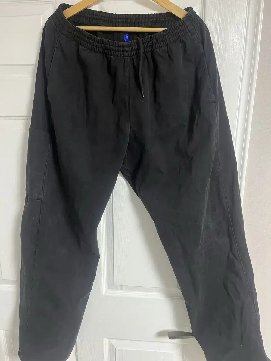 E.JI Gap Satin Cargo L