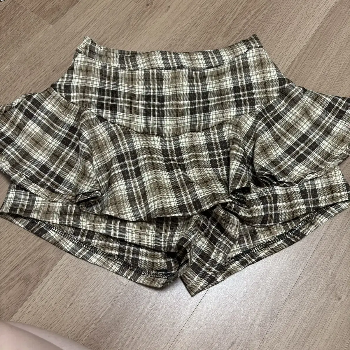 젯젯디 check skirt shorts 브라운 체크 스커트 판매합니다