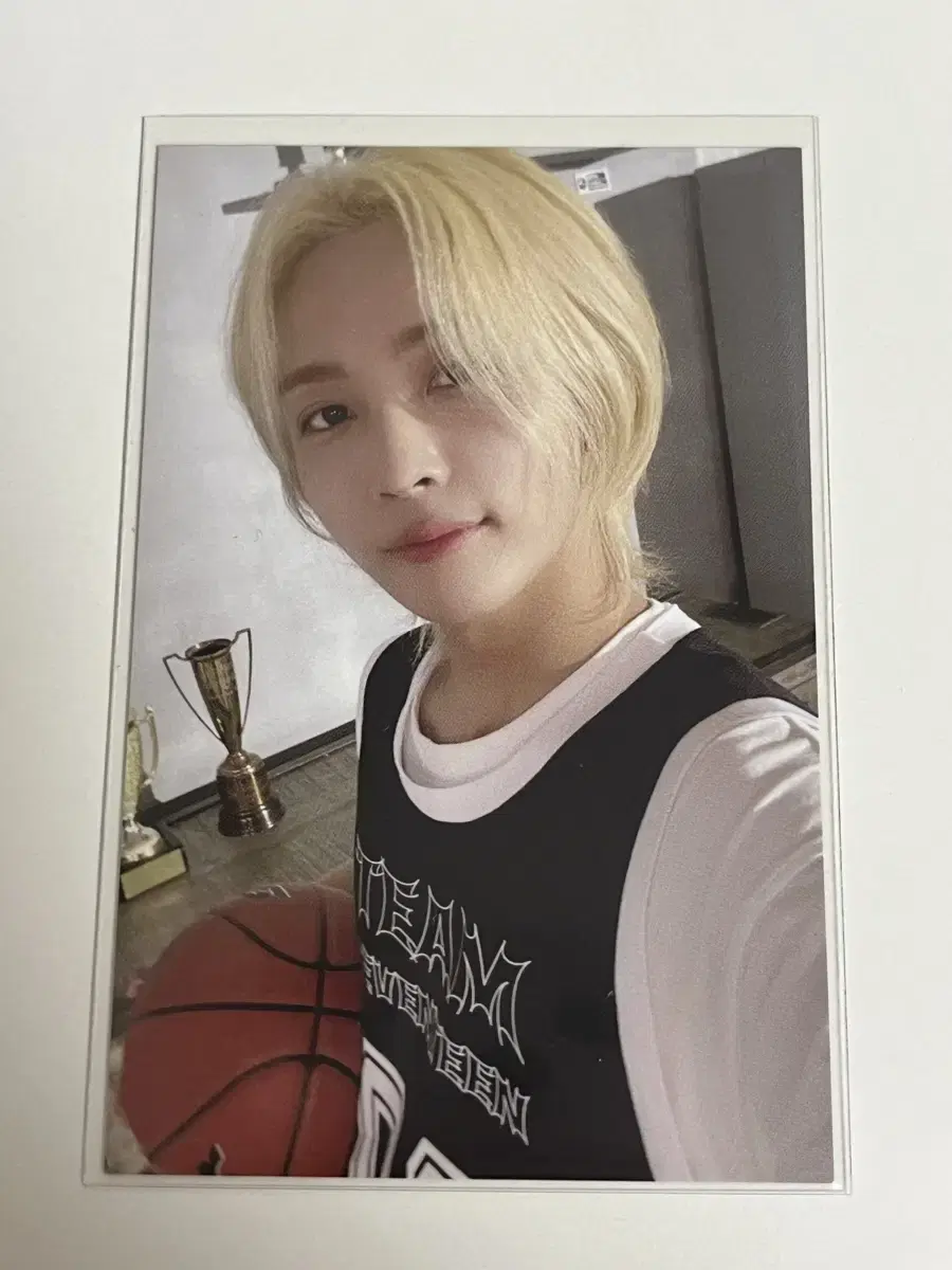 Seventeen jeonghan caret membership basketballtin