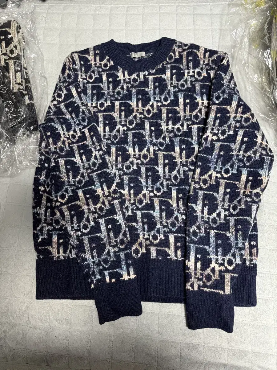 Genuine) Dior Oblique Knit S-class