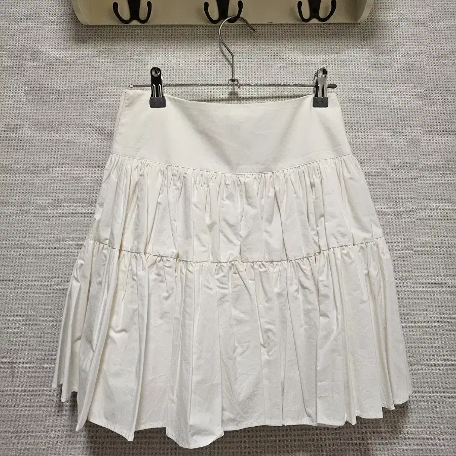 더티스 CREAM COTTON SKIRT (CREAM) M사이즈