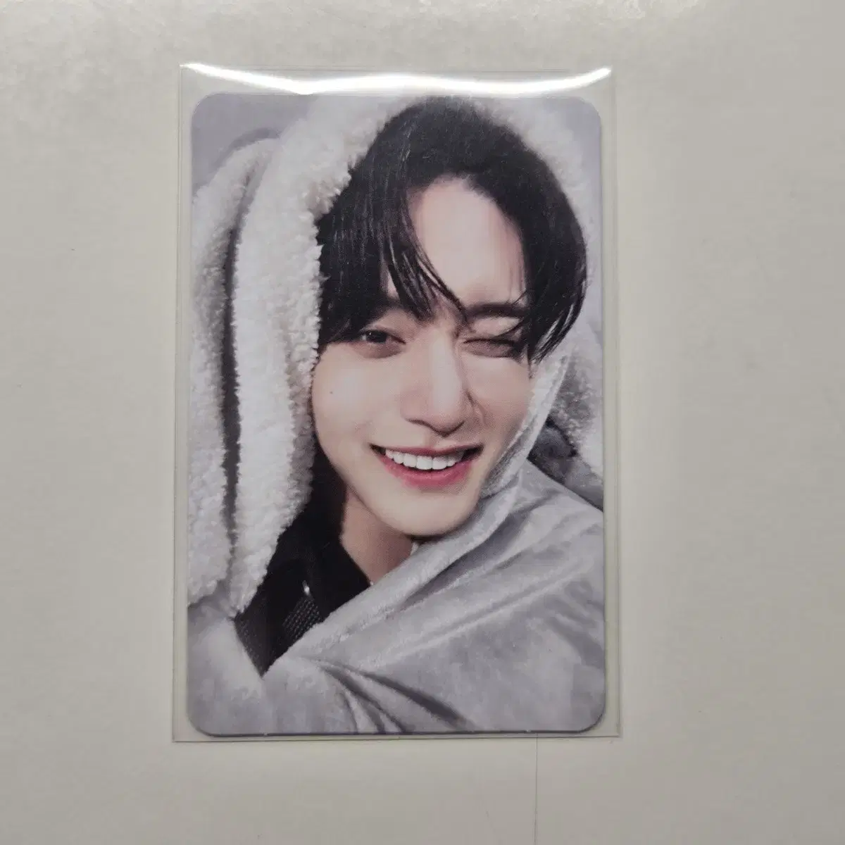 Quick sale) zb1 zerobaseone makestar kim jiwoong Bunny Blanket WTS