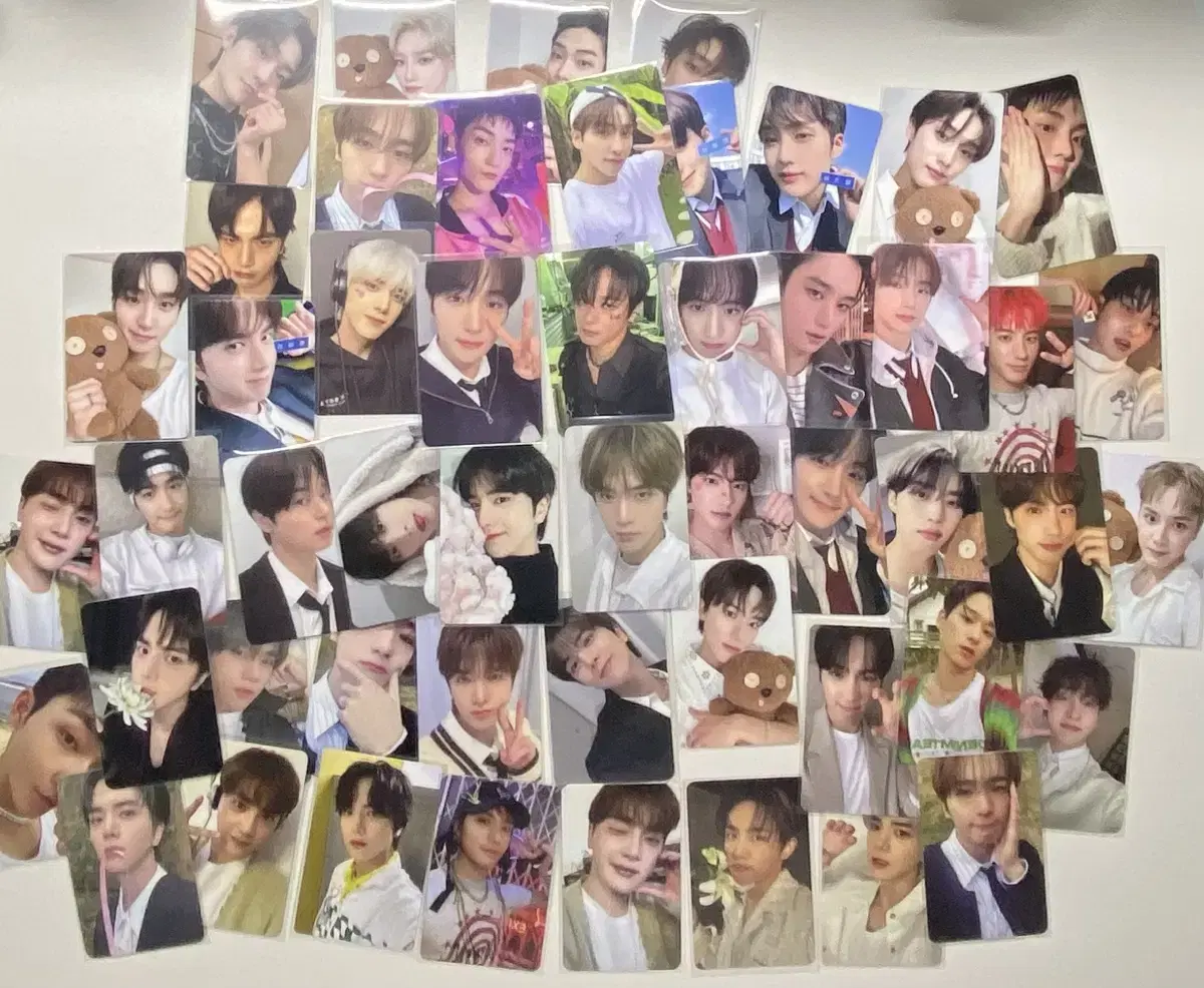 (Quick sale) the boyz photocard Chapter 61 bulk wts Trigger Lip Gloss Watch It Tie