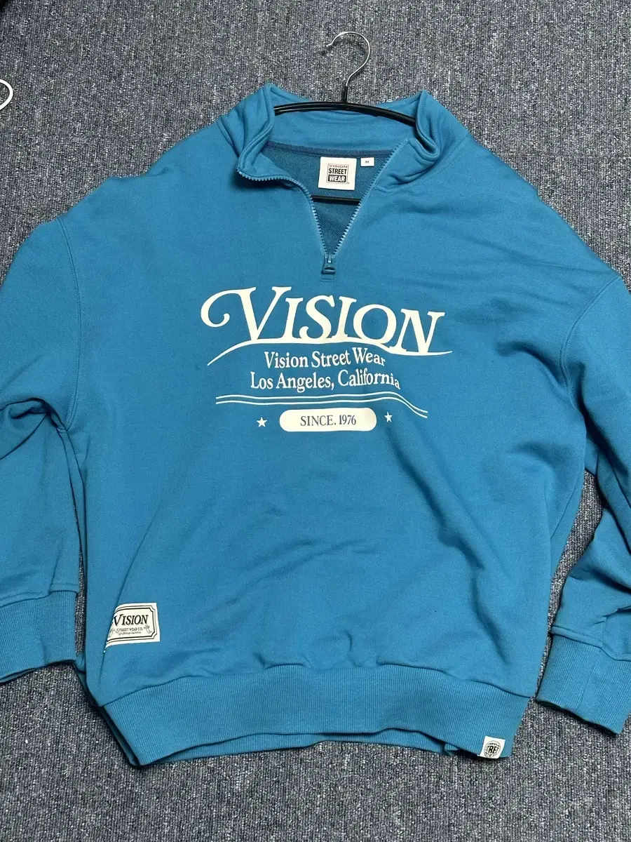 Vision Streetwear Man-to-Man M sell (closet organizer)