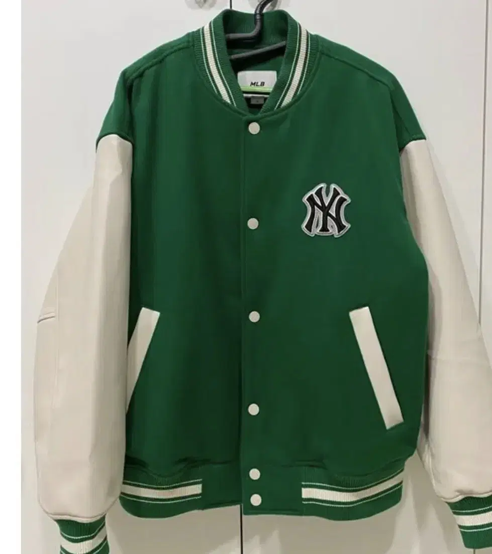 MLBMLB warm popularityVarsity jacket cheap to sell