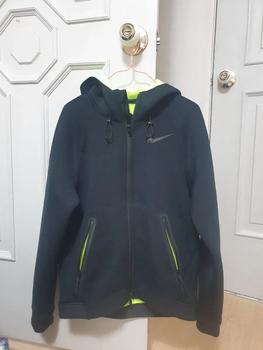 Nike Training Hooded zip-up jacket M