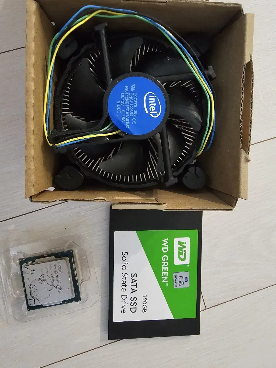 CPU(i5 4460)+쿨러+SSD(WD 120G) 2만원