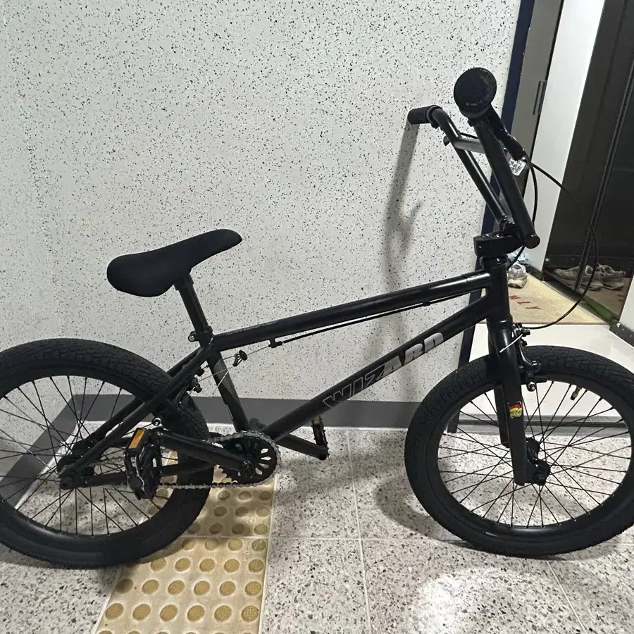 BMX자전거 팜니다.