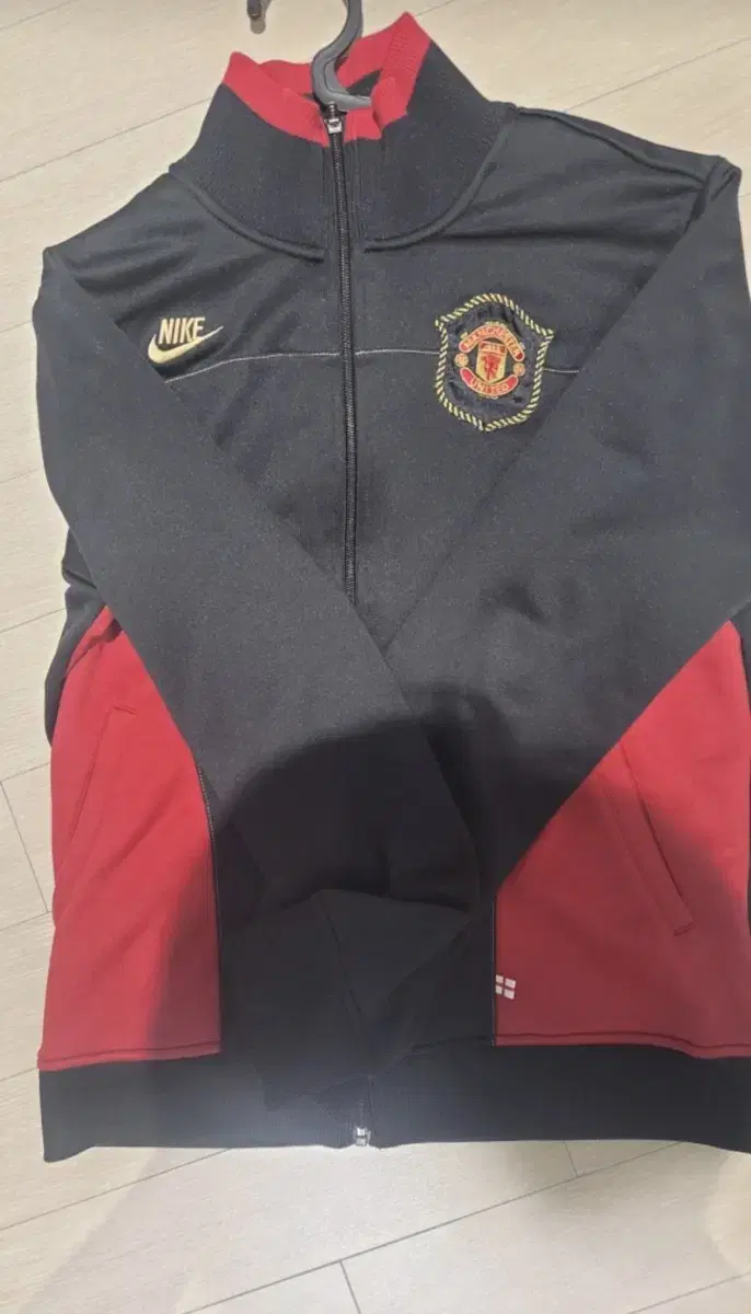 San 2006 limited edition Nike Man United Jersey