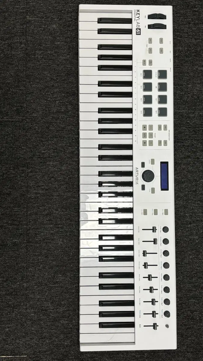 Arturia Keylab Essential 61