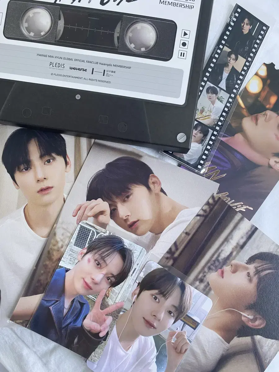 Hwang Minhyun weverse Membership Kit