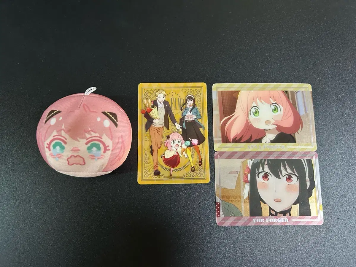 SPY FAMILY Anime Manju Metal Card Set Sells