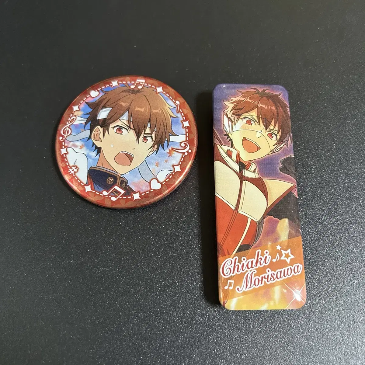 Anstar Ensemble Stars sells a set of Chiaki canbadges