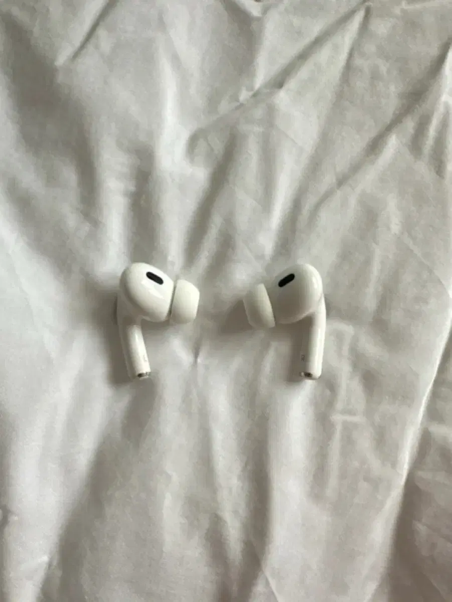 Airpods Pro 2 both units Quick sale