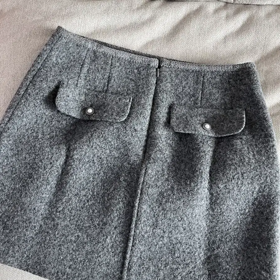 그로브스토어 DAHLIA SKIRTS (m사이즈 새상품)