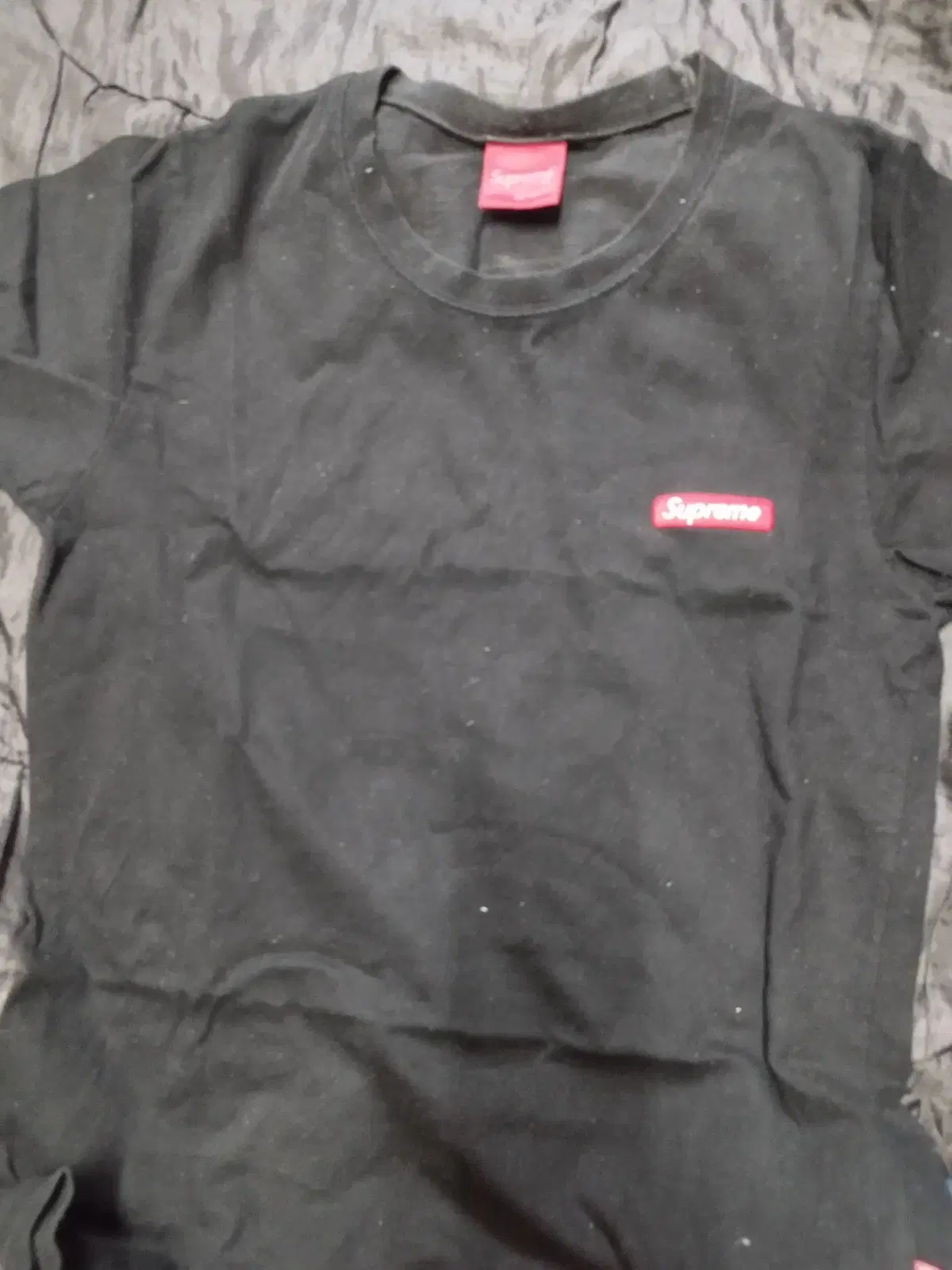 Supreme T-shirt