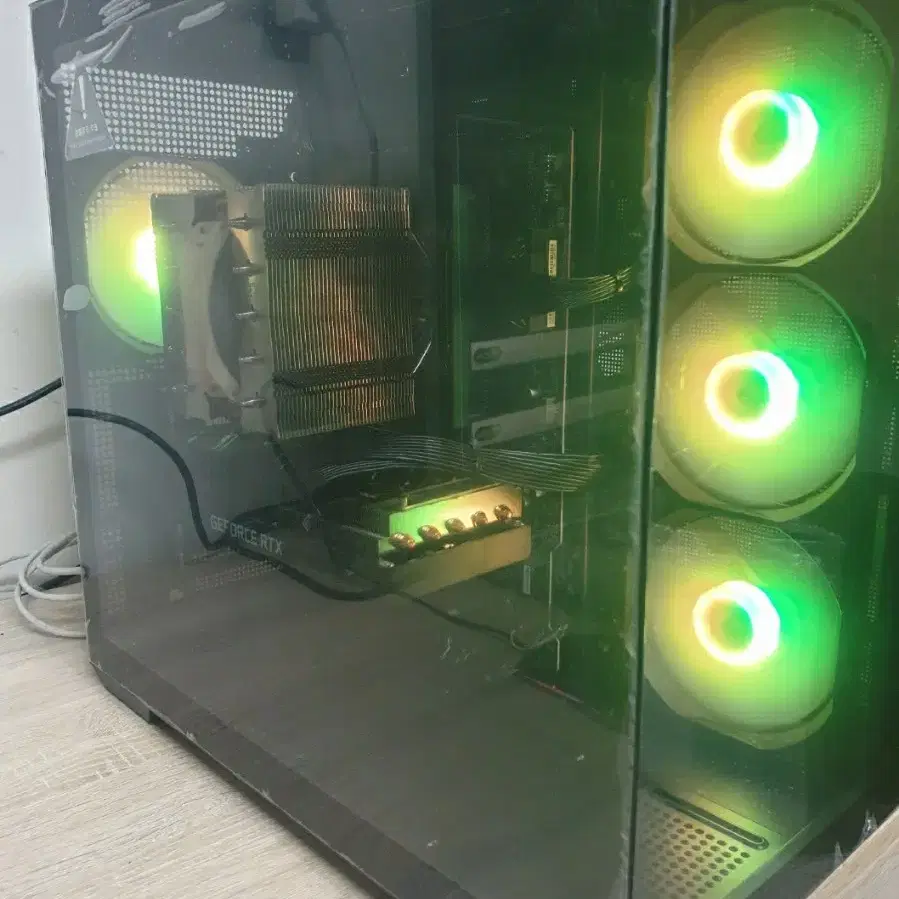 인텔 i7-12700KF 수냉 32G RTX3070Ti 어항케이스 본체