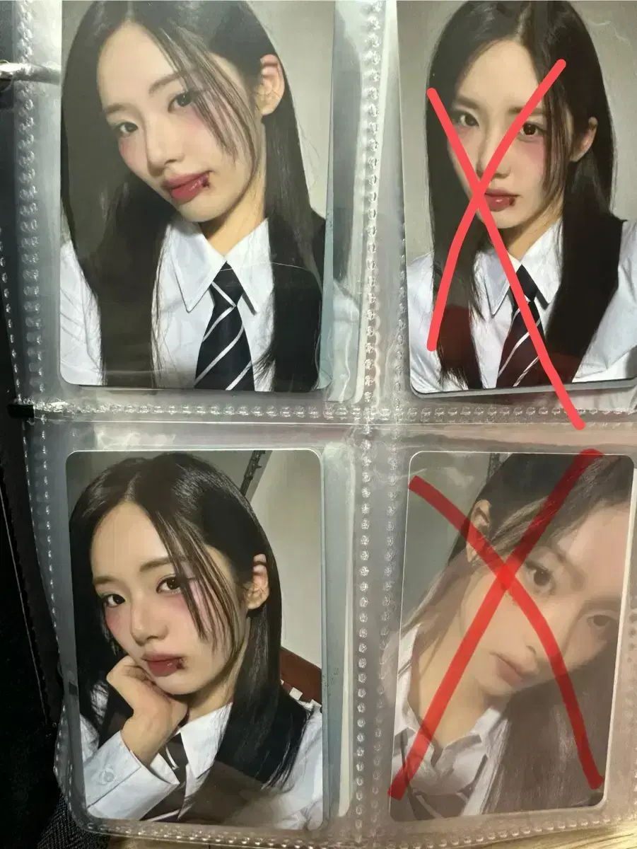 Fromis 9 park jiwon sells Momentica photo cards.