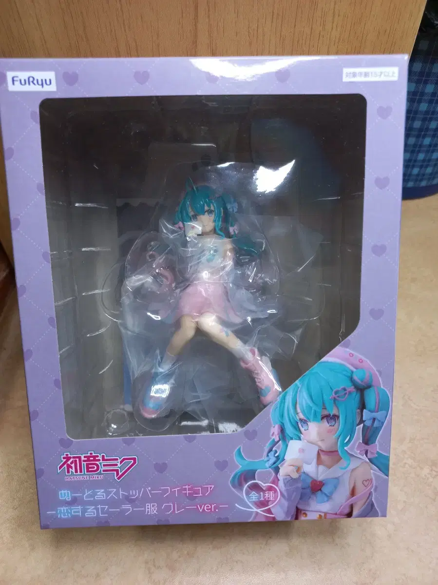 Furyu Noodlestopper Hatsune Miku Lovesailor Figure