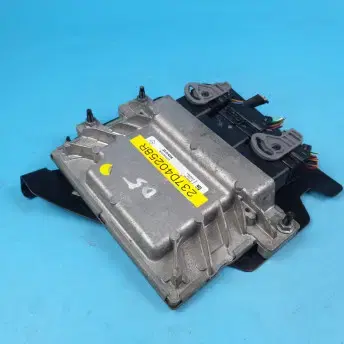 르노 SM3 ZE ECU 모듈  237D40258R  자동차중고부품