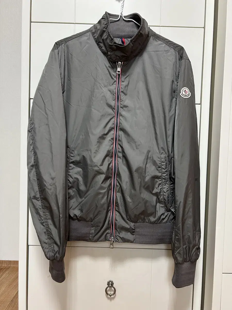 Montclair Windbreaker (95-100)